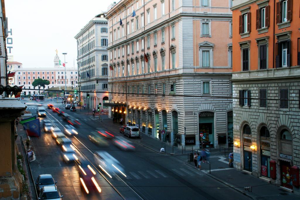 ホテルPremier Cavour ローマ エクステリア 写真